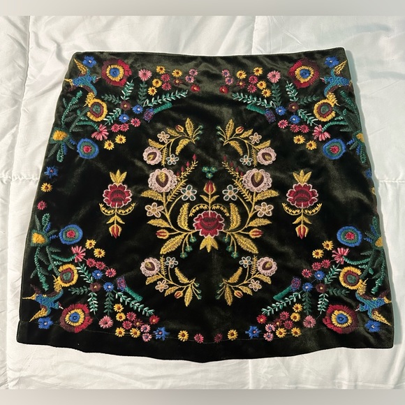 Umgee floral embroidered skirt - Picture 2 of 9